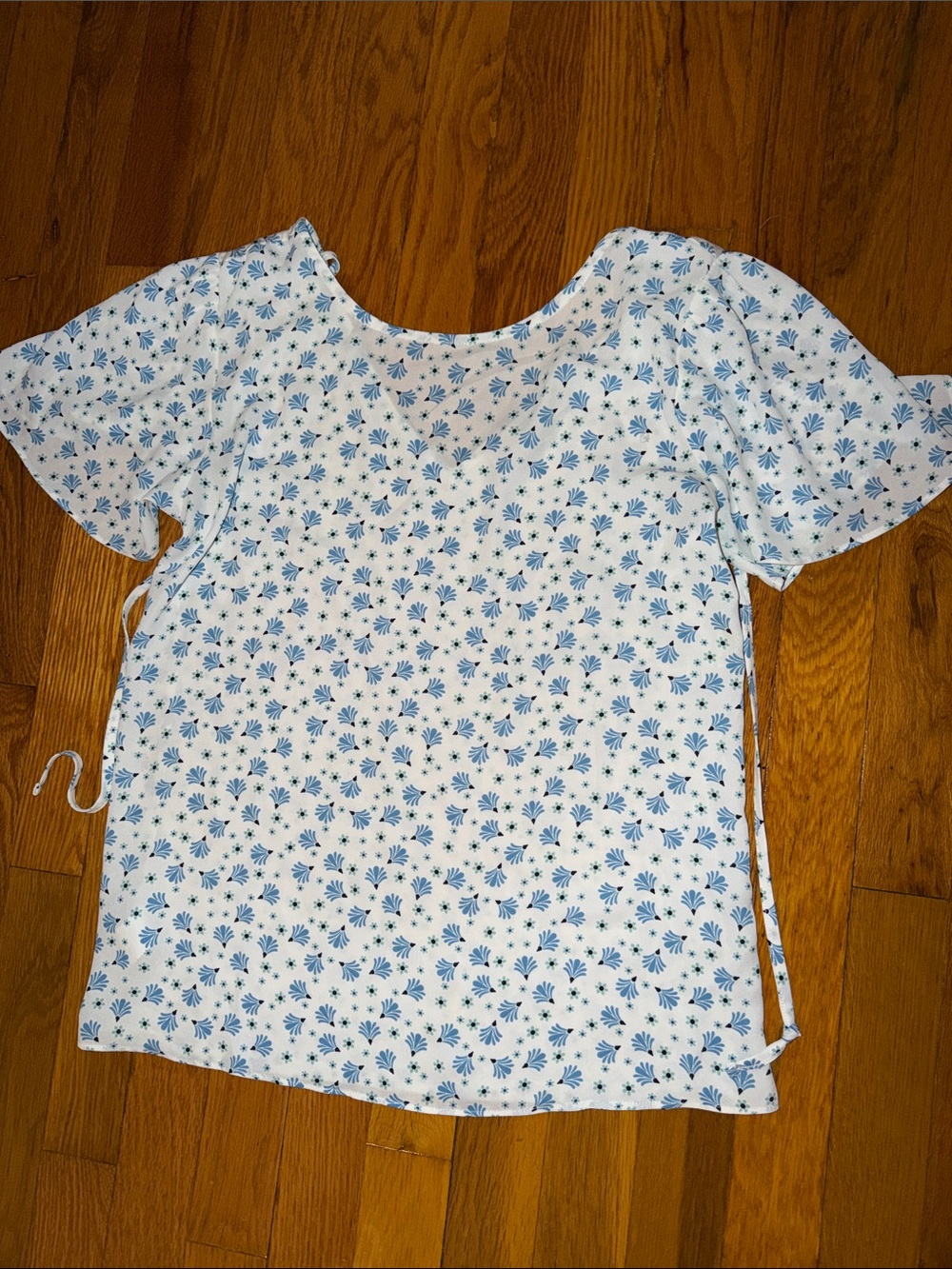 LOFT White Short-Sleeve Blouse with Blue Floral Print and Back Side Ties